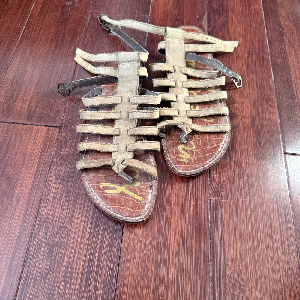 Sam Edelman Green Gladiator Flats - Size 8 - 2 Buckle Straps - Worn